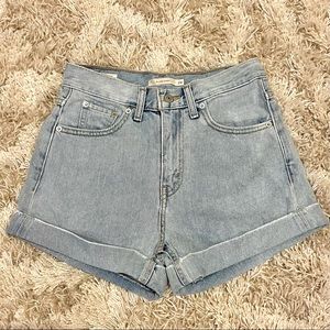 Levi’s A-Line Denim Shorts - Size 25 - Light Wash Jean Shorts